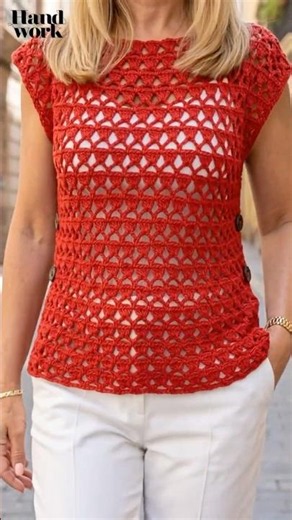 Crochet blouse with 2 pieces that looks elegant