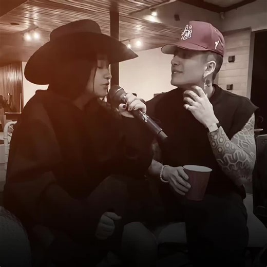 Andy Rivera y su hija Hellen cantando juntos