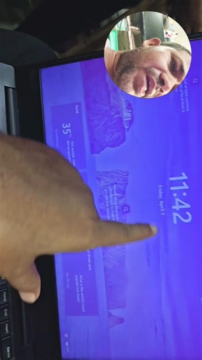 Lenovo thinkpad e14 pink display problem #fixing #repairshorts #repair #windows #fixingsolutions