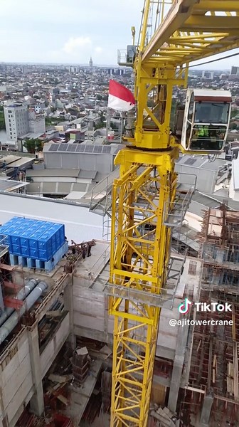 Tower Crane Operation in Makassar: A Young Operator's Story