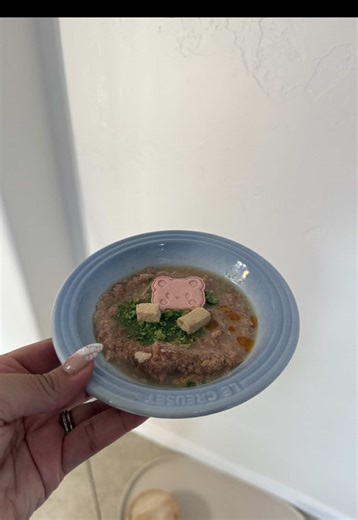 Feed Your Cats: Essential Nutrition Tips for Cat Owners