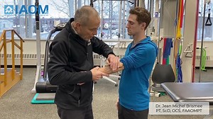 Dr. Jean Michel Brismee shows an easy way to diagnose a posterior plica (thickening of the joint capsule) that can become painful and a limiting factor for end range elbow extension. Want to learn more? www.iaom-us.com #elbow #diagnosis #orthopedic #injury #physicaltherapy #occupationaltherapy #livecourses #musculoskeletal | IAOM-US (International Academy of Orthopedic Medicine-US) | Facebook