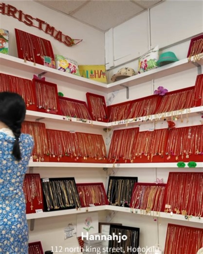 Explore Hawaii's Best Swap Meet Open 3 Days a Week