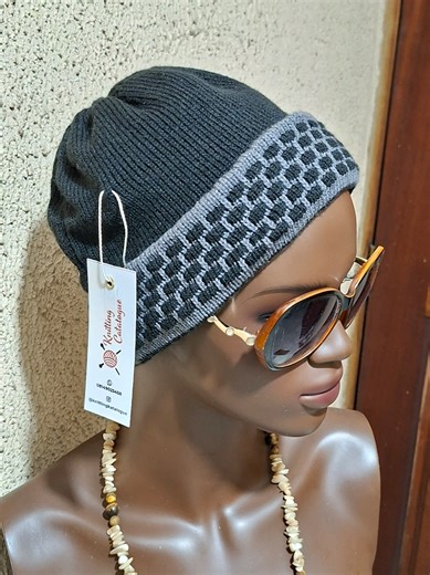 knitting Machine Adult Bannie Tutorial @knitting Catalogue YouTube channel. Check the full video on my Yt #knittersoftiktok #knittingmachinepatterns #knitting #knittingmachinelovers