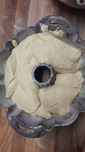 Old-fashioned ways of life. Knowledge has been passed down through our family with old-fashioned skills. While we love certain types of modern technology such as dishwashers, washing machines, refrigeration and other modern conveniences, it's still important to teach life skills. ➡️ Start growing your own food (even if it's only a few raised beds) and tomatoes for canning or marinara sauce. If we don't grow or make it ourselves, we buy from local farmers or the farmers market. It's so important 