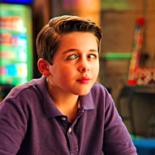 crystalmovie on Instagram: "We Can Be Heroes" follows a group of young kids whose superhero parents are kidnapped by alien invaders 👽.​Led by Missy Moreno, the daughter of the legendary hero Marcus Moreno, the kids are taken to a secret government facility designed to protect superhero offspring 🦸♀️.​At first, Missy feels out of place—unlike the others, she doesn’t have any superpowers… or so she thinks 😕.​The other kids each have unique abilities: Noodles can stretch his body like rubber 🦾,