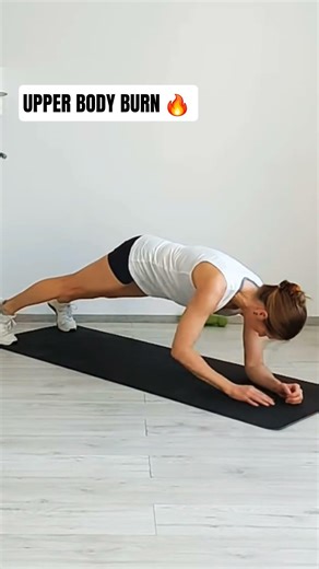 Commando Push-Up 🔥 Upper Body Strength #moveyobody #homeworkout #strengthtraining #motivation