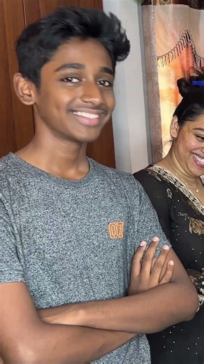 இன்னும் Dress-ஏ வரலையே! 🤣 | Gayathri From Aminjikarai