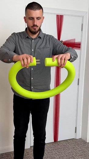 1.5M views · 20K reactions | Handmade Christmas Garland  #handmadegarland #christmasdecor #diychristmas | Beamish DIY | Facebook