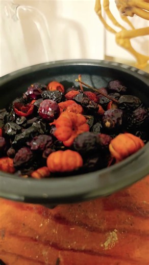Tiny Pumpkins | #halloween