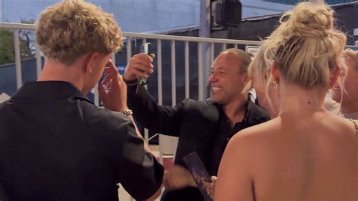 Stephen Graham Calls His Stepdad After Emmy Success for 'Adolescence'