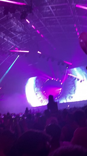 What a moment! 🎉 15,000 people singing ‘Lady’ Camelphat closing the Steel Yard at Creamfields 2022. #creamfields #camelphat #2022 #lady #modjo