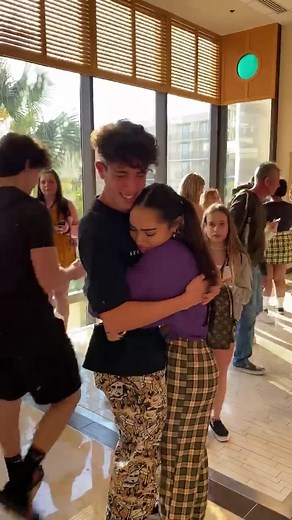 y’all wanted to see the full video 🥺 @avani i miss u , those hugs were special doe 😔