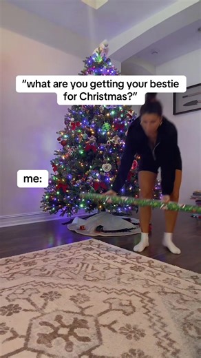 britty_paige (@britty_paige)’s video of best friend christmas gift