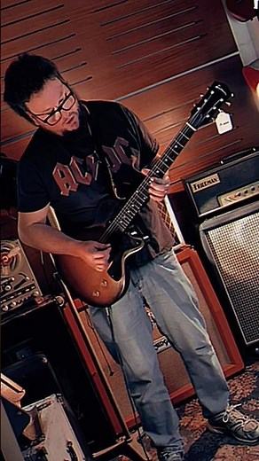 Hot potato riffing with the mighty Eastman Guitars SB55 Antique Varnish into a Friedman Small Box