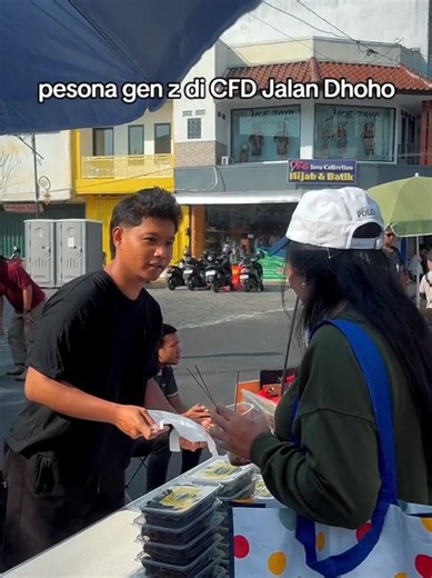 Pesona Gen Z di CFD Jalan Dhoho Kediri
