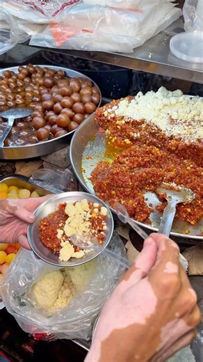Exploring Small Dhaba Gajar Halwa & Gulab Jamon | Attiq Koya special Gajar Halwa & Jamon | Karadhar