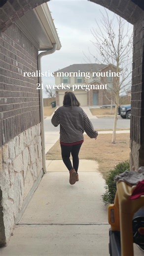 I fear we are entering the 2 year sleep regression which while being pregnant 😵‍💫 #pregnant #pregnantlife #morningroutine #secondtrimester #morningvlog