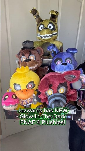 NEW Glow-In-The-Dark FNAF 4 Plushies from Jazwares! #fivenightsatfreddys #fnaf #fnaf4 #jazwares