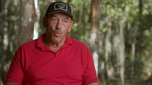 As historic floodwaters from the north swallow the bayou, Troy and Pickle struggle with drowned lines, until a lesson from a late swamp legend gives them a fighting chance. #SwampPeople | Swamp People on History