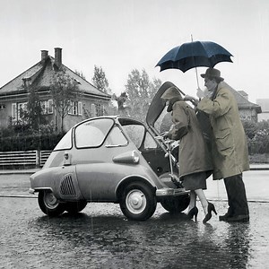 9.3K views · 802 reactions | Love the rain, and small spaces. They keep the good things close. Happy Valentine’s Day, to all you classic lovers out there. | BMW Group Classic | Facebook