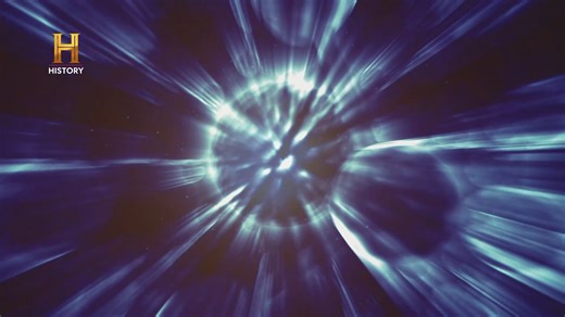 Centenas de pessoas viram a mesma coisa no céu. Uma luz intensa, um impacto violento — e silêncio oficial. O que realmente caiu naquela cidade em 1986? #AlienígenasDoPassado | HISTORY