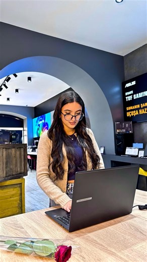 Müştərimizin seçimi Intel Ultra 7 prosessorlu ExpertBook B5 😍