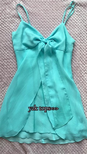 Exploring Y2K Fashion: Thrift Haul Showcase