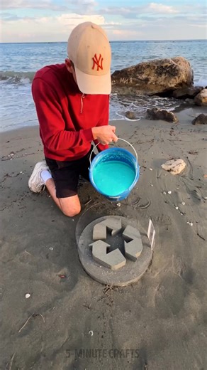 Recycle In Style — DIY Eco-Friendly Trash Can 🌟💡 | 5-Minute Recycle