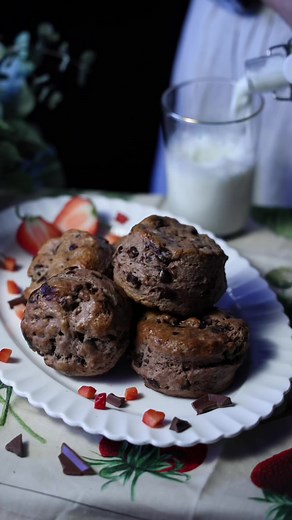 Delicious Strawberry Chocolate Scone Recipe