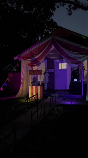 🤡👻My second year using @Lumary Smart Home spot lights! Game changer for renters. Use them all year long and change the colors for holidays. Set timers, make light shows and completely customize your yard space. #halloween #halloweendecor #tiktokshop #fyp #lumary