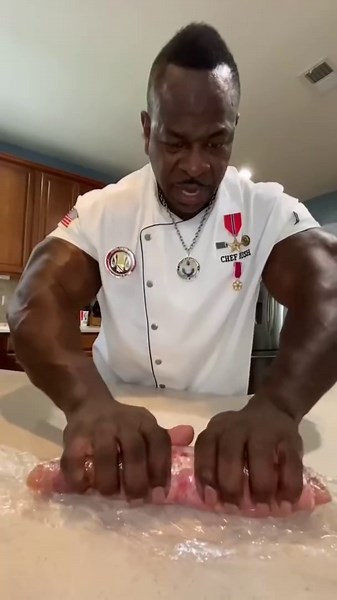 White House Chef Turns KFC Gourmet