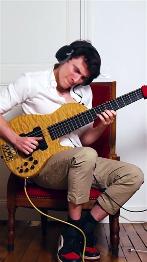 Melodic Bass Solo 🎸