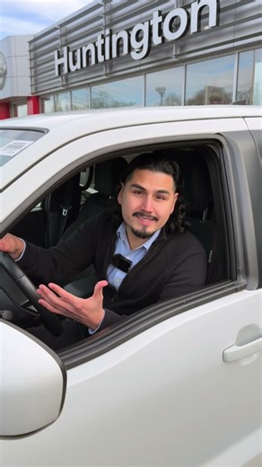 Yeti and Bigfoot Test Drive the Nissan Frontier PRO-4X