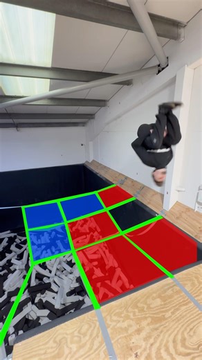 I should have won this🤦🏻‍♂️ ‪@Spencer_Ted‬ #parkour #challenge #freerunning #flips #fail