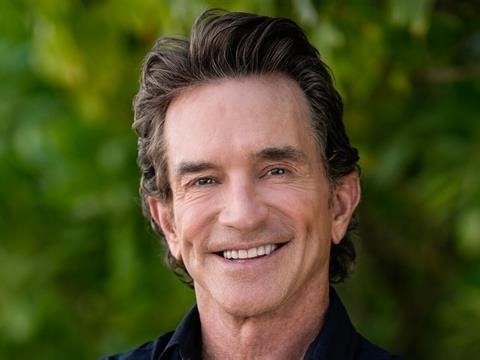 ‘Survivor’s Jeff Probst revealed why two contestants were removed from the cast ahead of filming season 49. bit.ly/46VvzUg | E! News