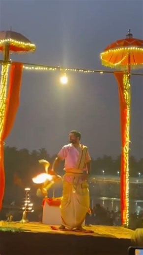 ഇന്നത്തെ ആരതിക്ക് വിശിഷ്ട അതിഥി കുമ്മനം രാജശേഖരൻ #kumbhmela