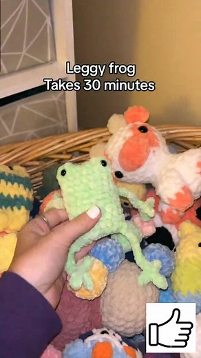 What an amazing job by this great artist! 臨 Check out these 5 fun crochet projects you can finish in under an hour—that's quick creativity you’ll love! ✨ Follow CrochetSherpa for more quick crochet ideas! #crochetsherpa #crochet | Crochet Sherpa | Facebook