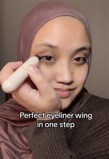 Achieve Perfect Winged Eyeliner in One Step