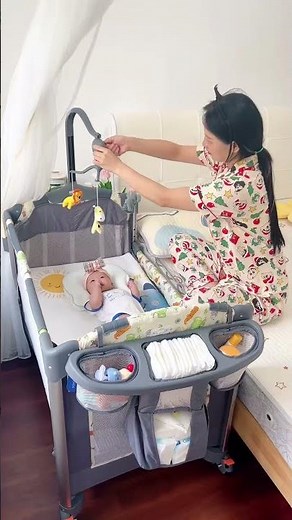 The foldable baby crib parents call a lifesaver for small spaces#shorts #baby #momlife