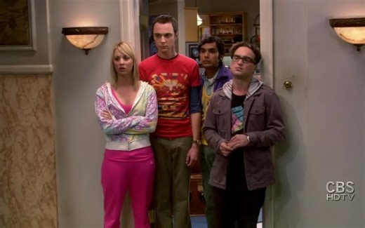 Penny第一次玩光晕，就把Sheldon打爆了