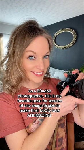 Selfie Pose That Looks Great On Every B00ty