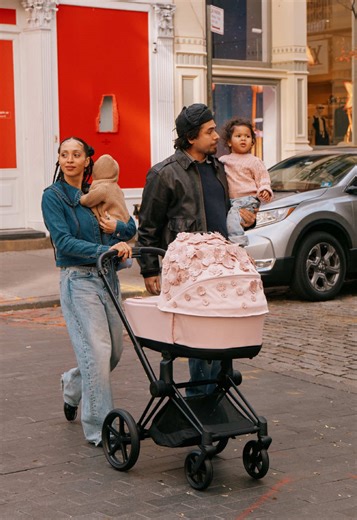 Make a Statement with CYBEX Simply Flowers