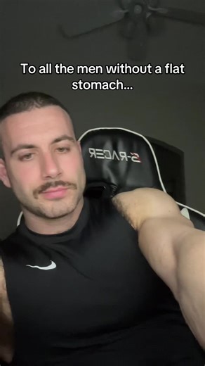 Brooks (@brooksylock)’s video of stomach dancing guy