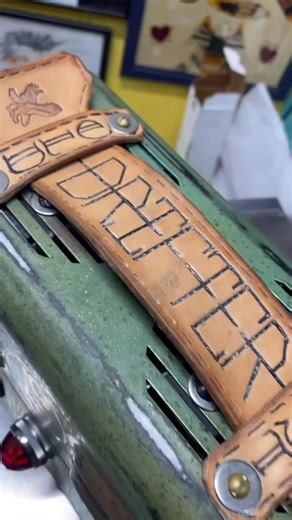 A big peace and shout out to Carl Womack for his continued custom work on these awesome Drifter travel units. And on carrying our pigments along with them 🙏 Another custom DRIFTER headed out 🙏 Thank you @mills.tattoos 😁 These are a ton of fun, packed full of vintage mojo with all the modern tricks to make ya the coolest scab gypsy wherever you take it. ⚡️ Drifters are a fully usable tattoo travel kit built from vintage @spauldingandrogers power units. Converted to clean DC power with a 10 tur