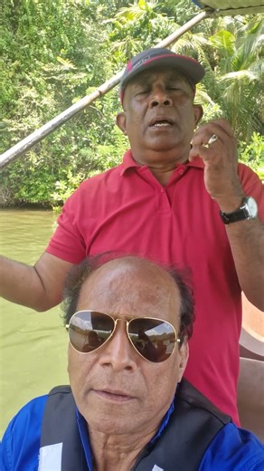 Balsa Tree Fruit is mostly mistaken for Passion Fruit found in Madu River,very poisonous be careful👍