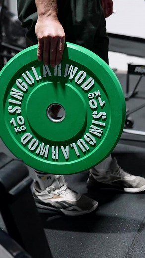  ¡Potencia tu core con el Ab Mat!  Este accesorio esencial es tu clave para unos abdominales fuertes. Activa tus músculos abdominales al máximo y mejora tu fuerza central. ¡Intégralo en tus WODs y siente la diferencia! ️✨ . . . #CrossFit #Crossfitmotivation #AbMat #CoreStrong #besingular | Singular WOD | Facebook