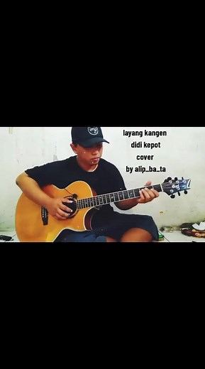 Layang kangen ,akustik cover Alip bata, perkenalkan lagu indonesia ke kancah Dunia /Alip bata #cover #reaction | Alif ba ta reaction