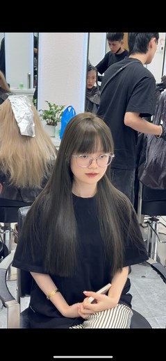 Nâu Mocha lạnh dành cho mấy bà ngại tẩy đây ‍♂️ | ALAN Hair Studio | Facebook