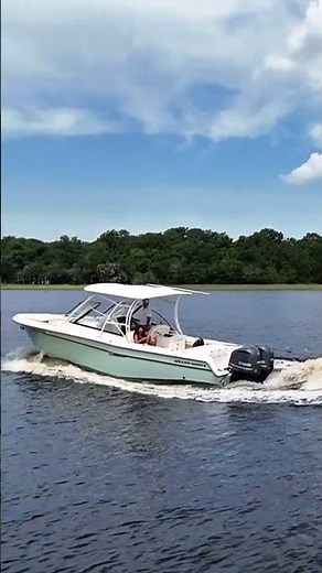 2015 Grady White 28' Freedom 285